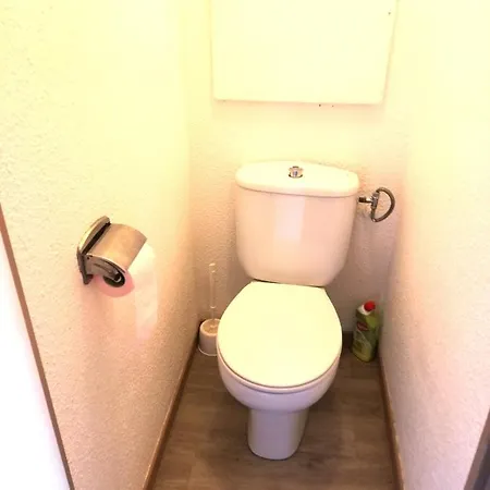 Sleep In Between Sea And Mountains *