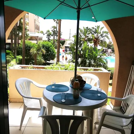 Sleep In Between Sea And Mountains 公寓 *